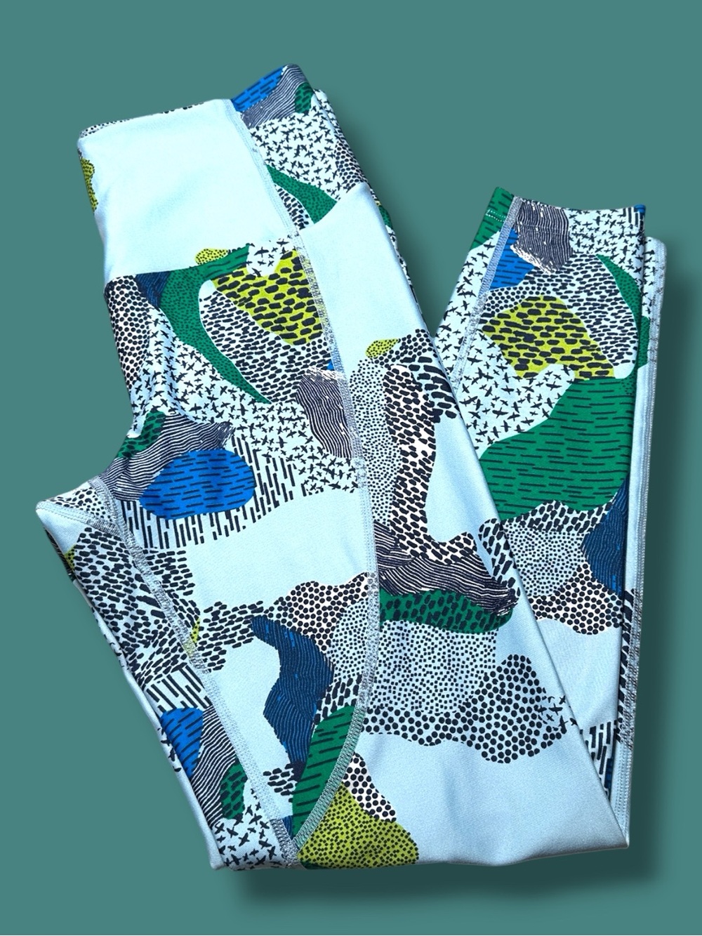 EUC Maaji Abstract Bird-Line Print Leggings. Size Small - Picture 11 of 11
